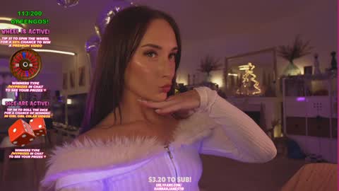 Snapshot of hannahjames710 chatting on December 8, 2024, 4:50 pm Hannah James online show from December 8, 2024, 4:50 pm