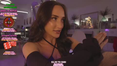 Snapshot of hannahjames710 chatting on December 10, 2024, 7:22 pm Hannah James online show from December 10, 2024, 7:22 pm