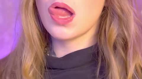 Pearl online show from September 30, 2025, 4:06 am