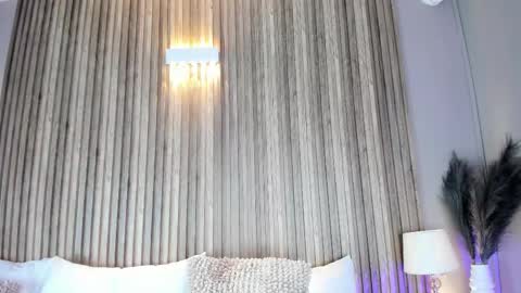 HannaPaola online show from February 19, 2026, 10:39 pm