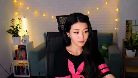 hannarosie online show from September 30, 2025, 8:36 pm