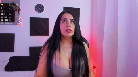 Hanna  online show from October 21, 2025, 9:37 pm