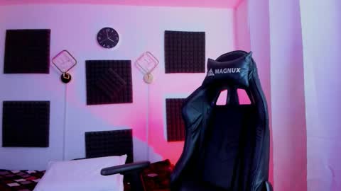 Hanna  online show from January 12, 2026, 8:58 pm