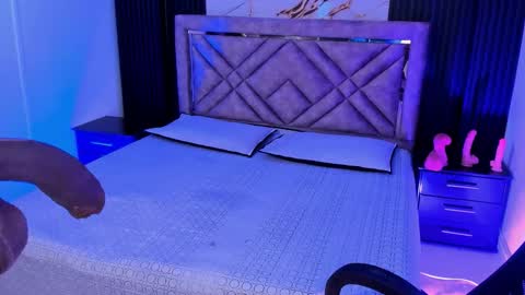 Hannasscott online show from November 4, 2025, 12:04 pm