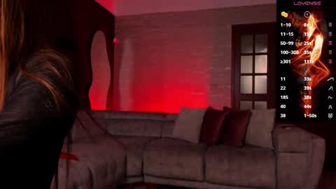 Hanna  Danna online show from October 10, 2025, 11:20 am