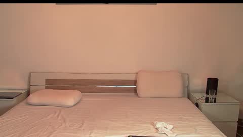 HerrA online show from October 6, 2025, 12:57 pm