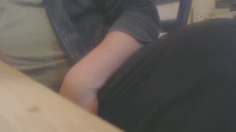 hannes_k online show from October 21, 2025, 10:10 pm