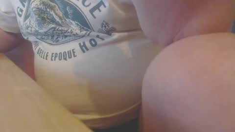 hannes_k online show from April 14, 2026, 10:38 pm