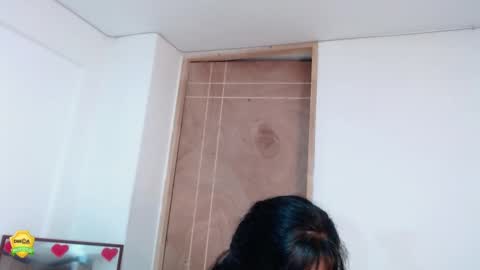 Snapshot of hanny_bomm chatting on February 24, 2025, 9:41 pm hanny_bomm online show from February 24, 2025, 9:41 pm