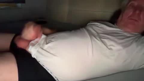 hans66760 online show from January 10, 2025, 7:04 am