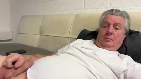 hans66760 online show from March 5, 2025, 9:48 pm