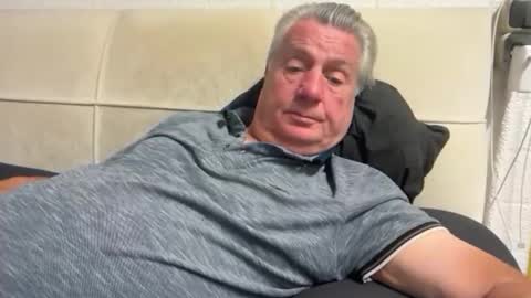 hans66760 online show from September 10, 2025, 8:31 pm