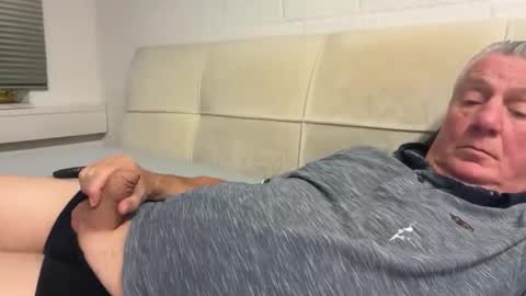 hans66760 online show from September 24, 2025, 6:00 pm