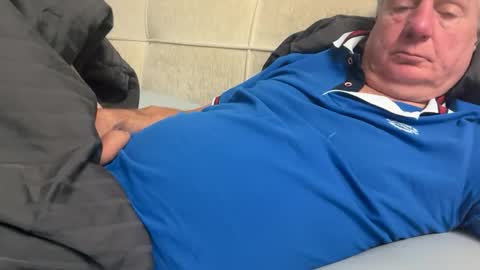 hans66760 online show from October 5, 2025, 5:33 pm