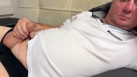 hans66760 online show from October 16, 2025, 6:09 pm