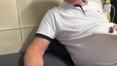 hans66760 online show from October 26, 2025, 6:03 pm