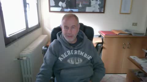 Snapshot of hanscooper chatting on October 12, 2025, 1:54 pm hanscooper online show from October 12, 2025, 1:54 pm
