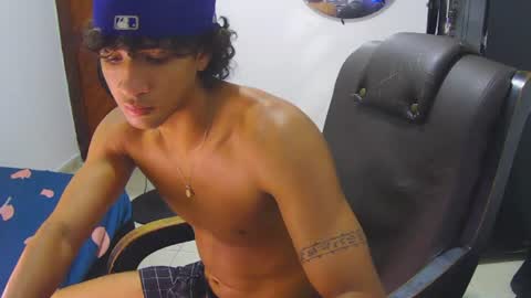 Snapshot of hansel_take chatting on July 23, 2026, 9:46 pm hansel_take online show from July 23, 2026, 9:46 pm