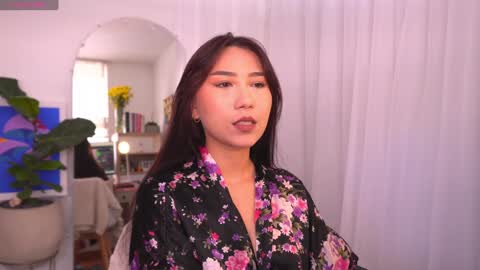 Mizi online show from January 7, 2025, 5:09 pm