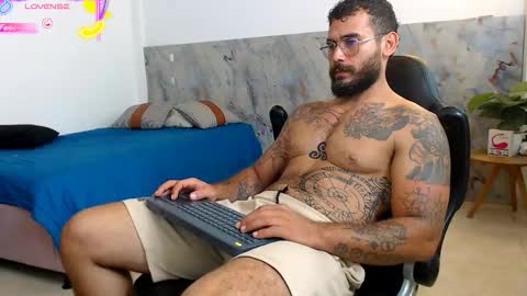 Snapshot of hanz_col chatting on November 12, 2025, 2:12 am hanz_col online show from November 12, 2025, 2:12 am