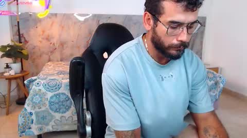 hanz_col online show from January 9, 2026, 2:42 pm