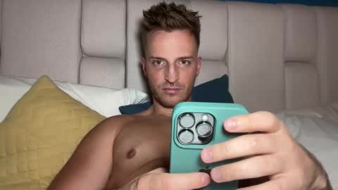 Snapshot of hanzlagerfelt chatting on November 5, 2025, 11:05 pm hanzlagerfelt online show from November 5, 2025, 11:05 pm