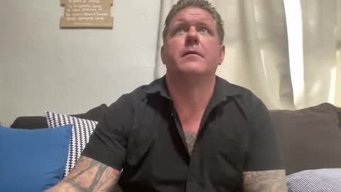Snapshot of happilymarr1ed chatting on September 10, 2025, 2:28 pm DadBod online show from September 10, 2025, 2:28 pm