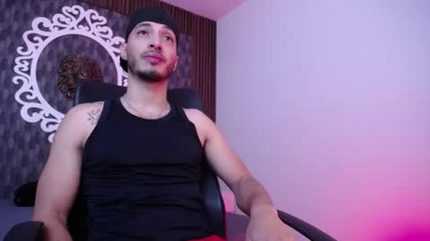 happy_hot7 online show from June 4, 2026, 12:22 pm