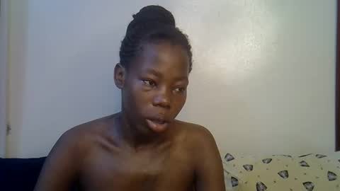 happy_kienyeji online show from December 19, 2025, 3:02 am