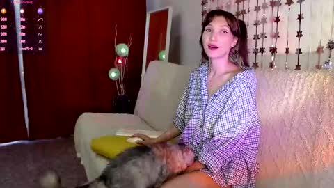 happy_peach online show from June 2, 2026, 2:46 am