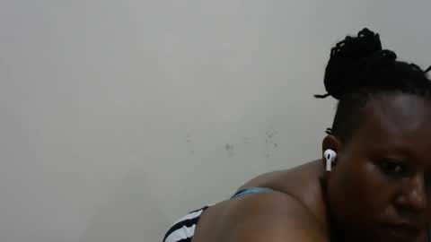 Snapshot of happy_slut254 chatting on October 8, 2025, 3:42 pm happy_slut254 online show from October 8, 2025, 3:42 pm