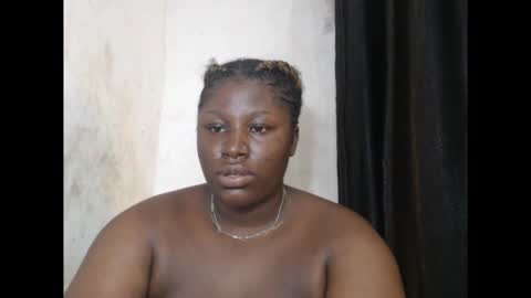 happyslut7 online show from October 15, 2025, 7:03 pm