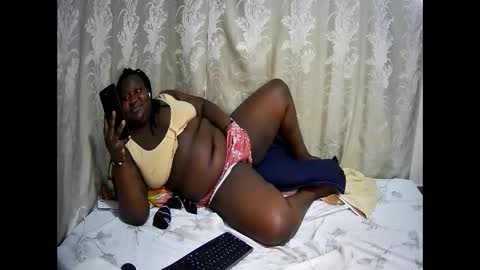 Snapshot of happysonia chatting on November 9, 2025, 11:25 pm happysonia online show from November 9, 2025, 11:25 pm