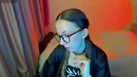 Snapshot of happystephanie chatting on October 12, 2025, 2:49 pm Stephanie online show from October 12, 2025, 2:49 pm