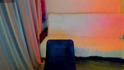 Snapshot of happystephanie chatting on October 16, 2025, 6:42 pm Stephanie online show from October 16, 2025, 6:42 pm