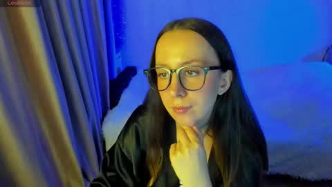 Snapshot of happystephanie chatting on October 31, 2025, 4:52 pm Stephanie online show from October 31, 2025, 4:52 pm