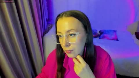 Snapshot of happystephanie chatting on November 9, 2025, 3:54 pm Stephanie online show from November 9, 2025, 3:54 pm