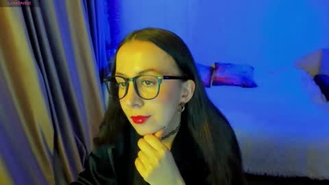 Stephanie online show from December 4, 2025, 8:28 pm