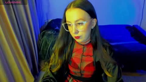Stephanie online show from May 25, 2026, 7:09 pm