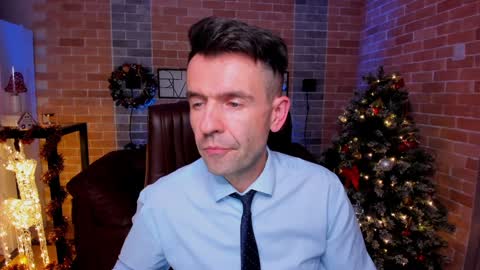 Snapshot of hard_and_juici chatting on December 23, 2024, 2:50 pm Steve online show from December 23, 2024, 2:50 pm