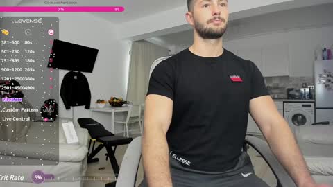 Snapshot of hard_chriss chatting on December 8, 2024, 11:14 am Hard Cock online show from December 8, 2024, 11:14 am