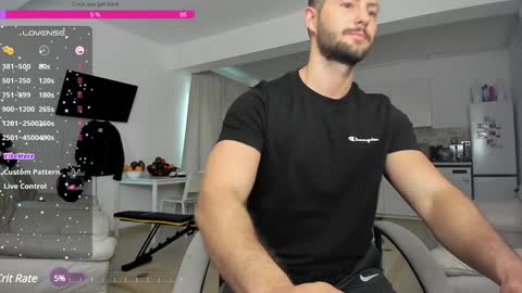Snapshot of hard_chriss chatting on December 12, 2024, 8:25 am Hard Cock online show from December 12, 2024, 8:25 am
