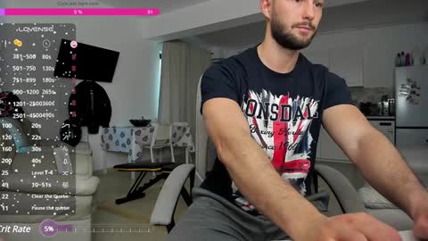 Snapshot of hard_chriss chatting on January 1, 2025, 1:05 pm Hard Cock online show from January 1, 2025, 1:05 pm