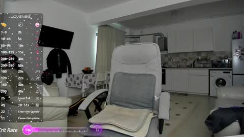 Snapshot of hard_chriss chatting on January 6, 2025, 8:14 am Hard Cock online show from January 6, 2025, 8:14 am