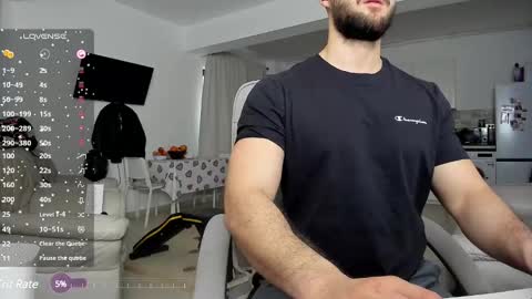 Snapshot of hard_chriss chatting on January 22, 2025, 8:18 am Hard Cock online show from January 22, 2025, 8:18 am