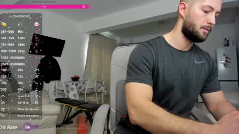 Snapshot of hard_chriss chatting on January 24, 2025, 8:13 am Hard Cock online show from January 24, 2025, 8:13 am
