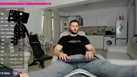 Snapshot of hard_chriss chatting on March 1, 2025, 1:07 pm Hard Cock online show from March 1, 2025, 1:07 pm
