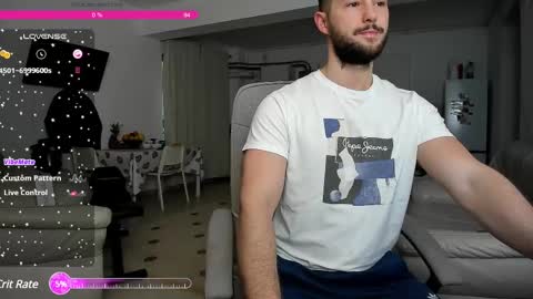 Snapshot of hard_chriss chatting on March 2, 2025, 5:33 am Hard Cock online show from March 2, 2025, 5:33 am