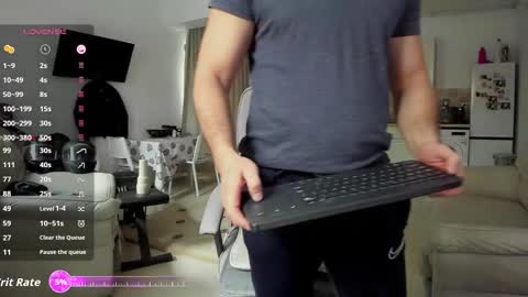 Snapshot of hard_chriss chatting on October 15, 2025, 6:57 am Hard Cock online show from October 15, 2025, 6:57 am