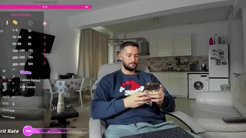 Snapshot of hard_chriss chatting on October 17, 2025, 7:11 am Hard Cock online show from October 17, 2025, 7:11 am